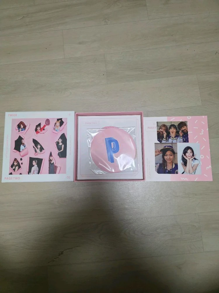 트와이스 Page Two 앨범[쯔위 포카 2장 포함] 트와이스 PAGE TWO 앨범 (핑크 ver.) 풀 구성! 이미지