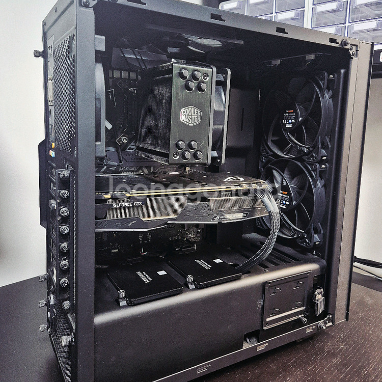 Intel Core i7, Asus Rog Strix GTX1080Ti 구성 데스크탑--2