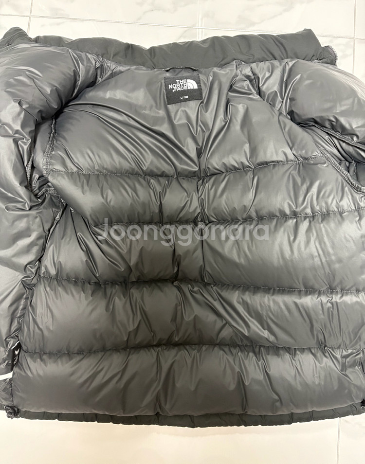 노스페이스 눕시 1992 차콜 패딩 판매--6