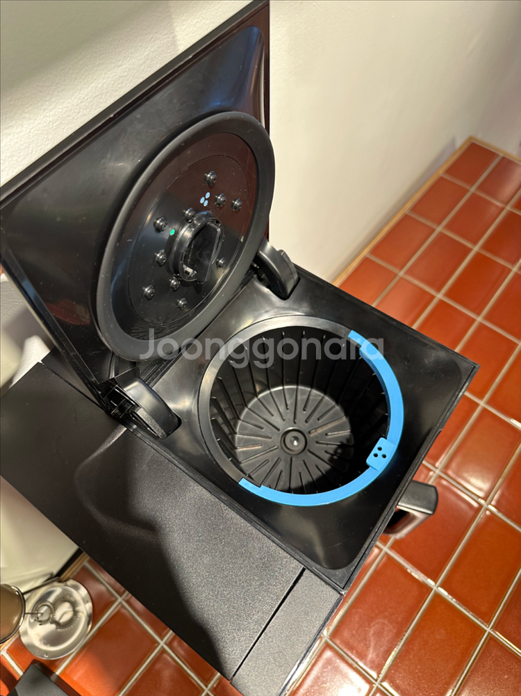 펠로우 에이든 팝니다--1