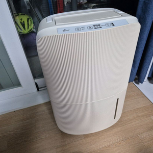 한일 제습기 HDH-5600 팝니다.