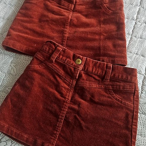 쌍둥이 골덴 미니스커트