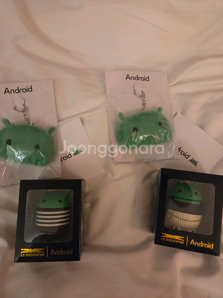 지스타 르세라핌 컴오버 안드로이드 피규어 팝니다~(사쿠라, 홍은채)--0