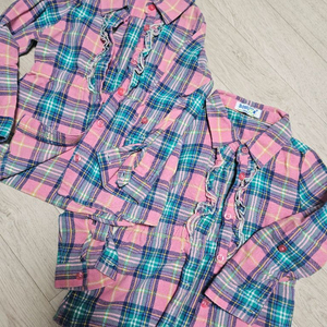 쌍둥이 가슴프릴 체크 셔츠