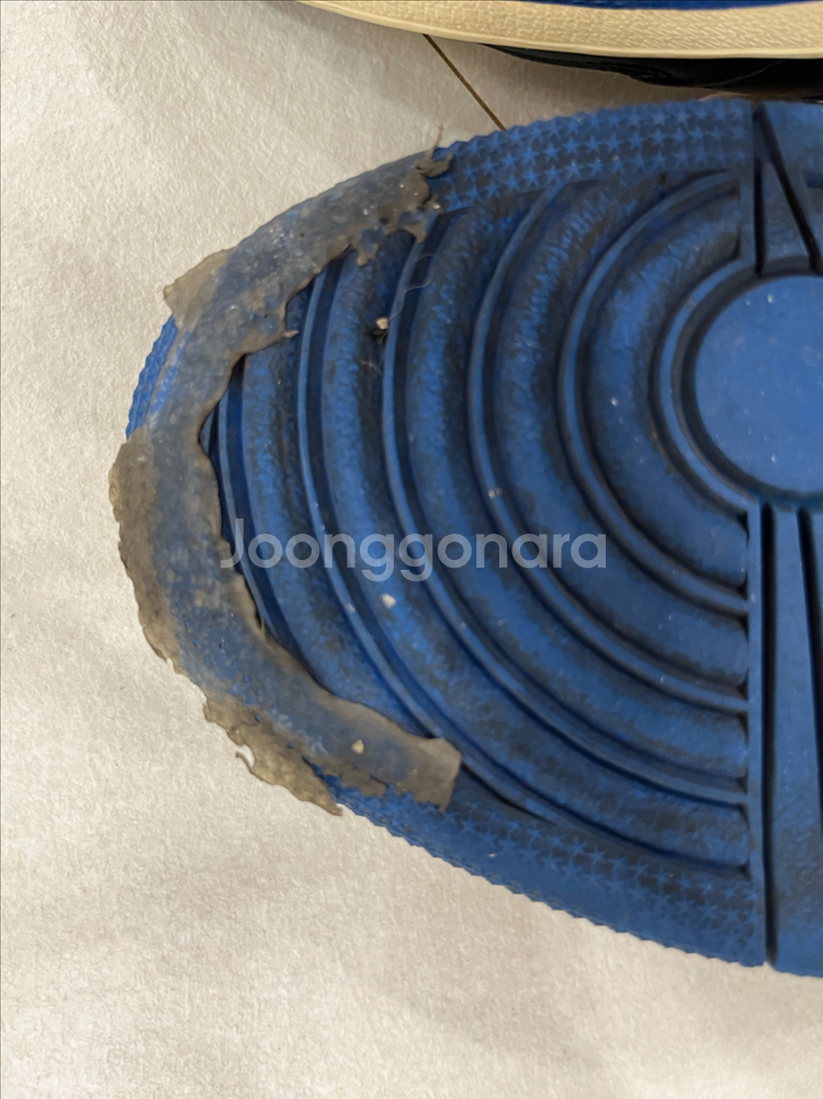 나이키x스캇x프라그먼트 조던1로우 265--8