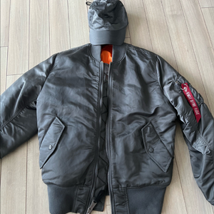 알파인더스트리 MA-1 건메탈 항공점퍼(M) + 모자 세트