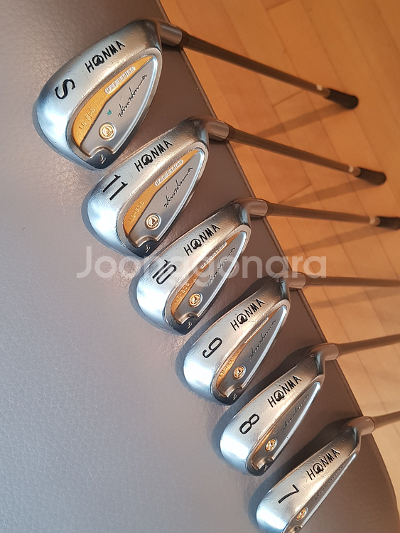 여성용 정품 혼마 4스타 L 단조아이언 저렴히 판매해요.--4