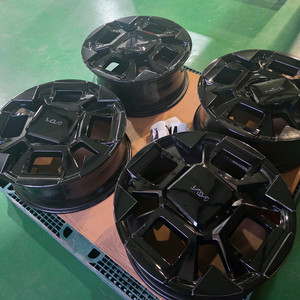 카니발 KA4페리 19인치 순정임판 휠.TPMS포함