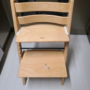 스토케 트립트랩 하이체어 팝니다.