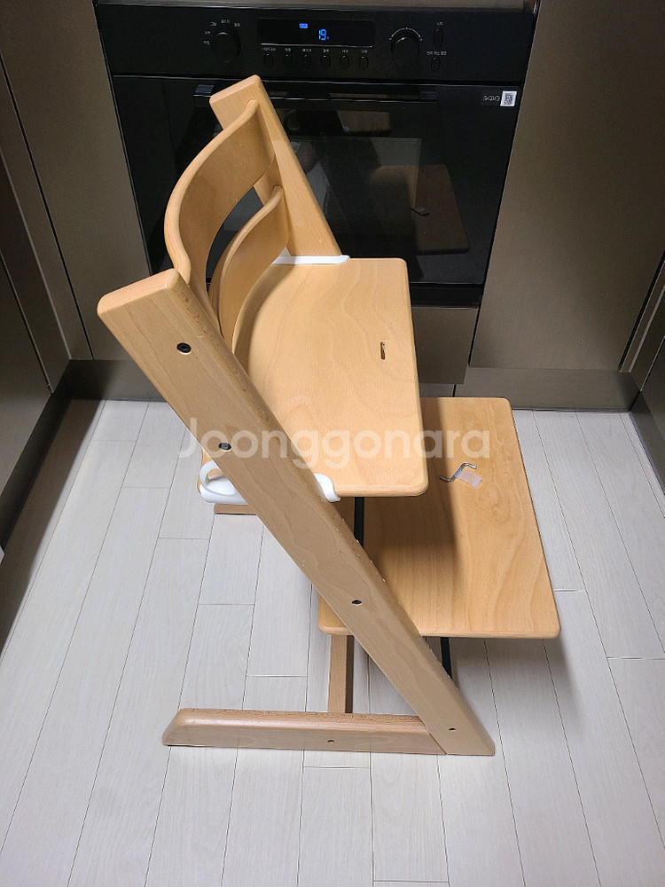 스토케 트립트랩 하이체어 팝니다.--1