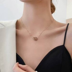 로즈골드 티타늄 시계모양 정장목걸이