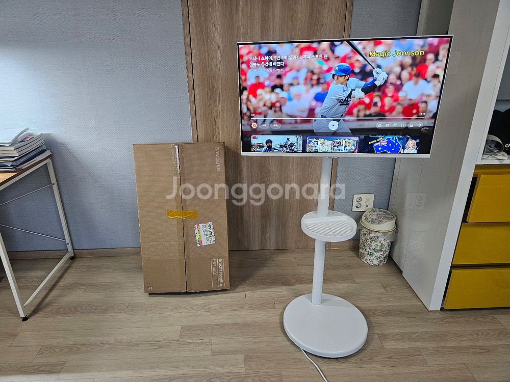 삼성 스마트모니터 M7 4K TV 거치대--1