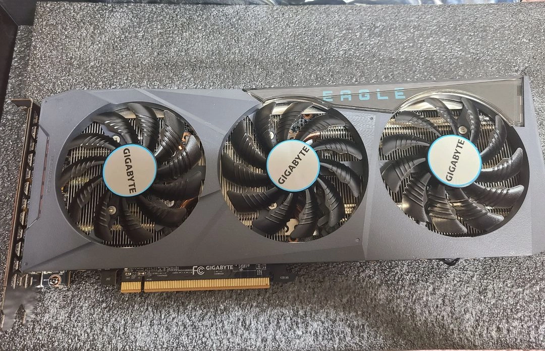 GIGABYTE RX 6700 XT 이글 - 안심되는 중고거래