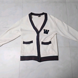 헹텐 키즈 145 싸이즈 가디건 판매