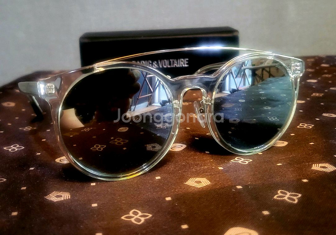 [미사용 새상품] 쟈딕앤볼테르 투톤 실버 미러선글라스--0