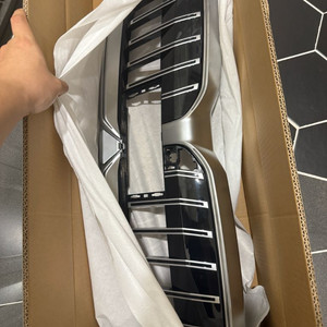 bmw g60 520i 순정 키드니 그릴 아이코닉글로우