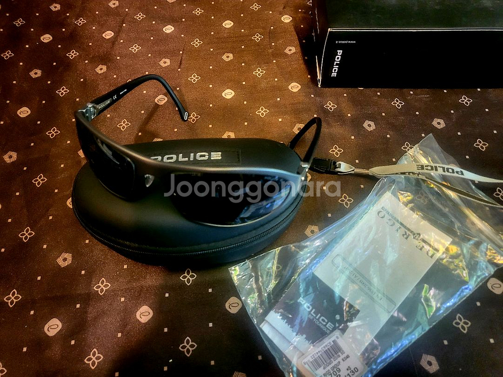 [미착용 새상품] POLICE - 폴리스 스포츠 선글라--5