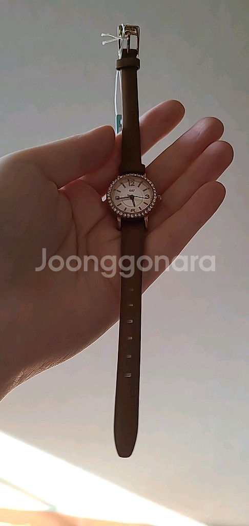 ost 여성용 가죽손목시계 새것--5
