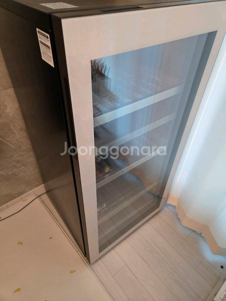 LG 70L 레드 와인셀러 W0772GB--0