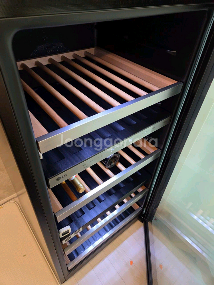 LG 70L 레드 와인셀러 W0772GB--2
