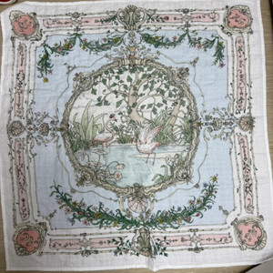 아뜰리에슈 블랭킷 테라피스트 (새상품급)