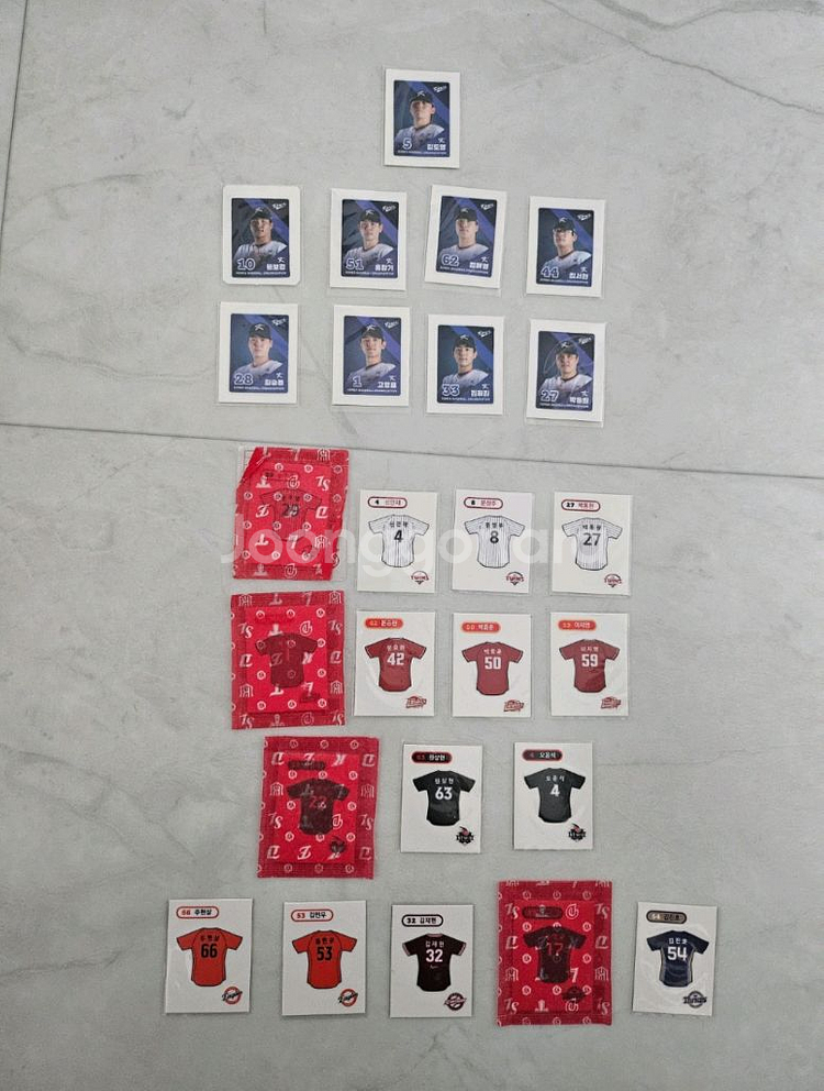 KBO 크보 국대 선수들과 유니폼 띠부씰 판매--0