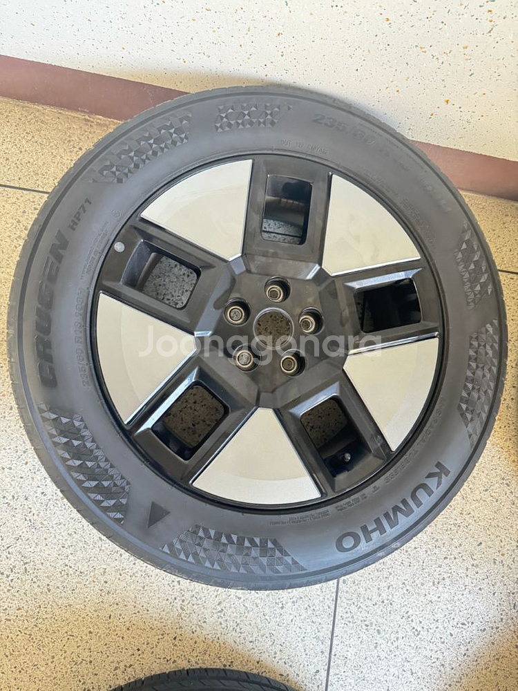 싼타페 MX5 18인치 순정 휠타이어 세트--2