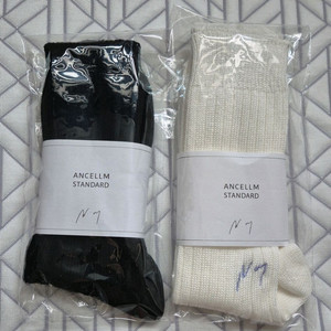 안셀름 ancellm 25fw 루즈 삭스 양말 화이트 블랙