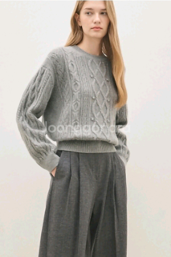 한섬 더캐시미어 캐시미어 블렌드 케이블 폼폼 니트 탑--0