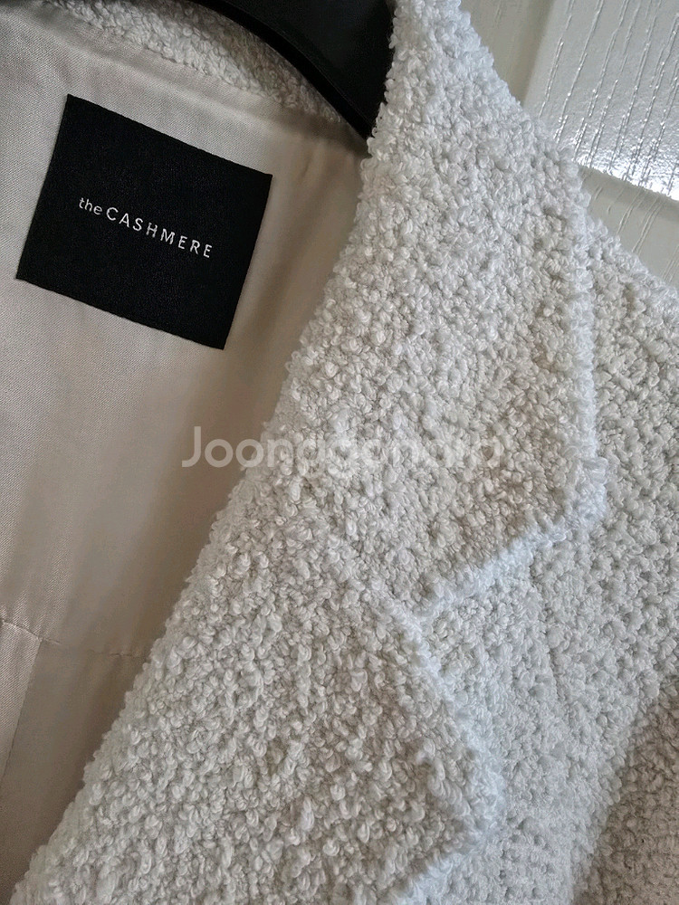 한섬 더캐시미어 부클 레글런 슬리브 자켓--1