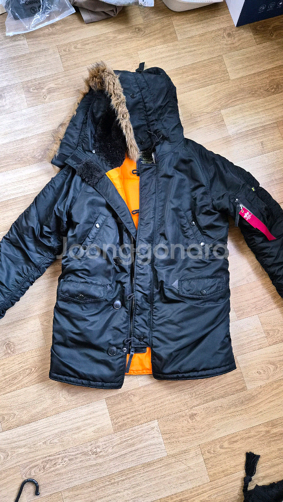 알파인더스트리 패딩점퍼 M--0