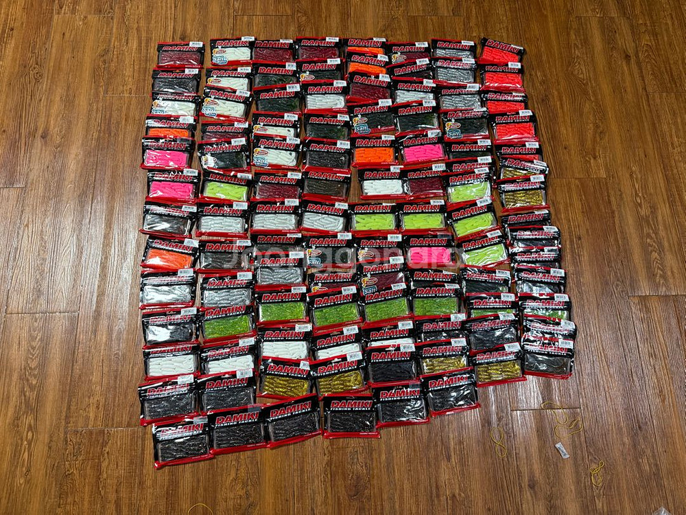 다미끼 와우그럽 3인치 웜 새상품 일괄 대량 싸게 판매합니다--0