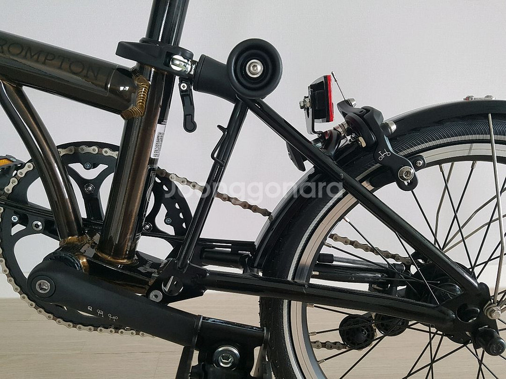 24년 브롬톤 블랙라커 어반로우 c라인 팝니다--3