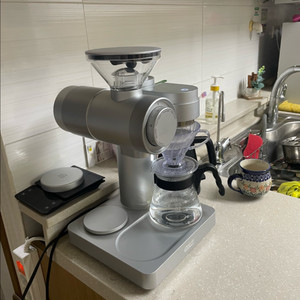 Gevi 4-1n-1 커피 드립머신 (그라인더 + 저울 + 드립머신 + 온수기)