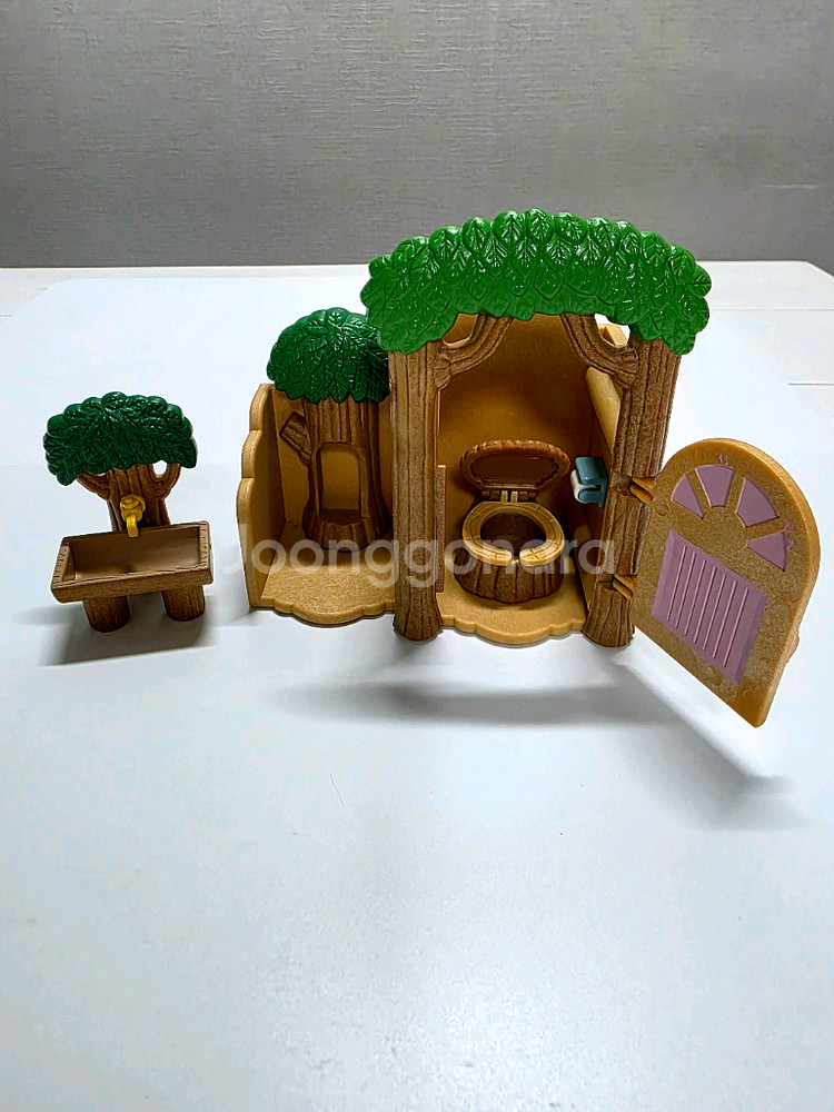 실바니안 숲속의 화장실 + 세면대--1