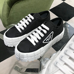 프라다 리나일론 스니커즈 게버딘 36.5