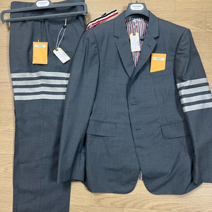 24fw 톰브라운 미드그레이 정장셋업