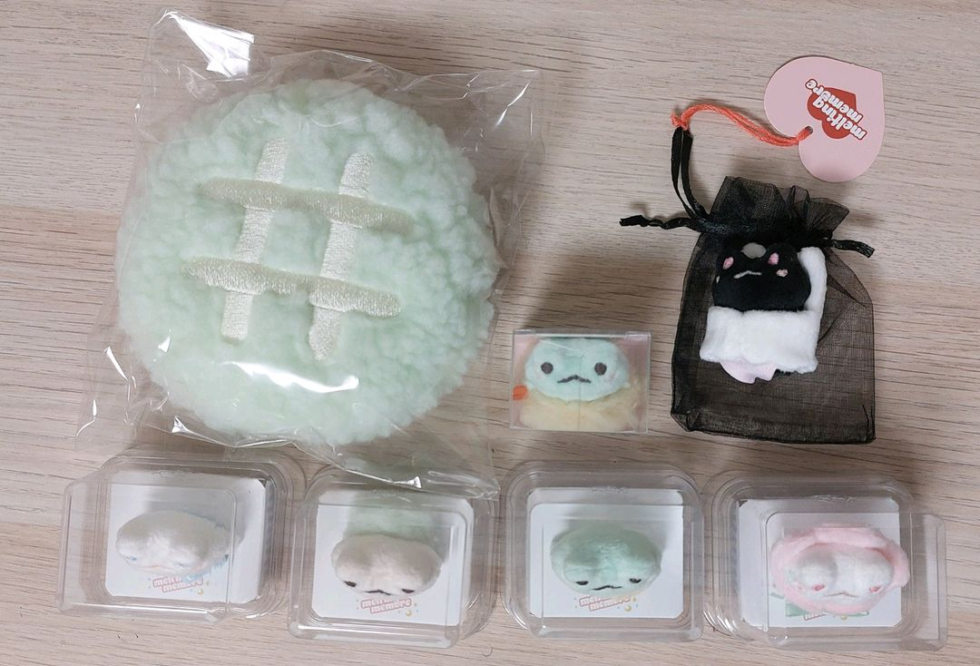 멜팅미모어 케구르 인형 6개+메론빵쿠션--0