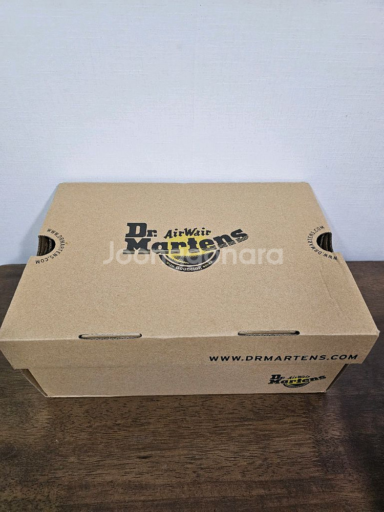 닥터마틴 여성용 ZANE SANDAL 제인 샌들 팔아요--2