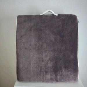 지누스 웨지 필로우