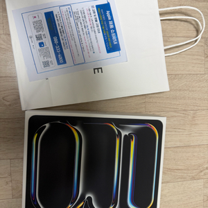 아이패드 프로 13 M5 셀룰러 256GB 미개봉 애케플 포함