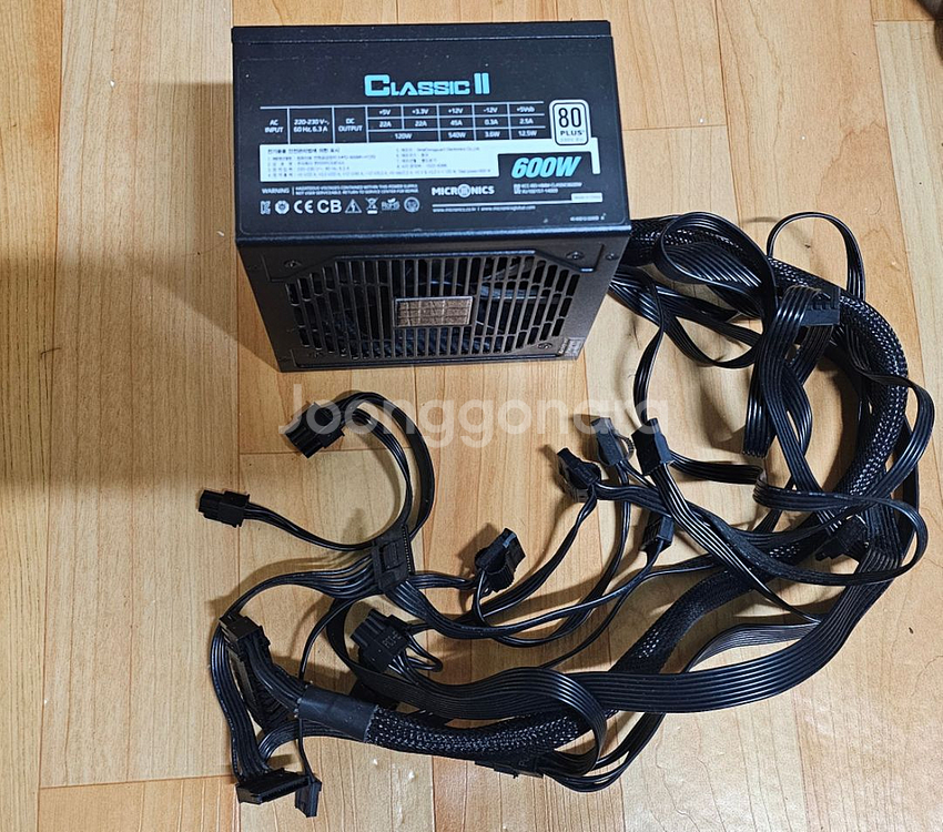 케이스 , 파워 2개 , SSD , HDD , 그래픽카드 , 판매합니다--3