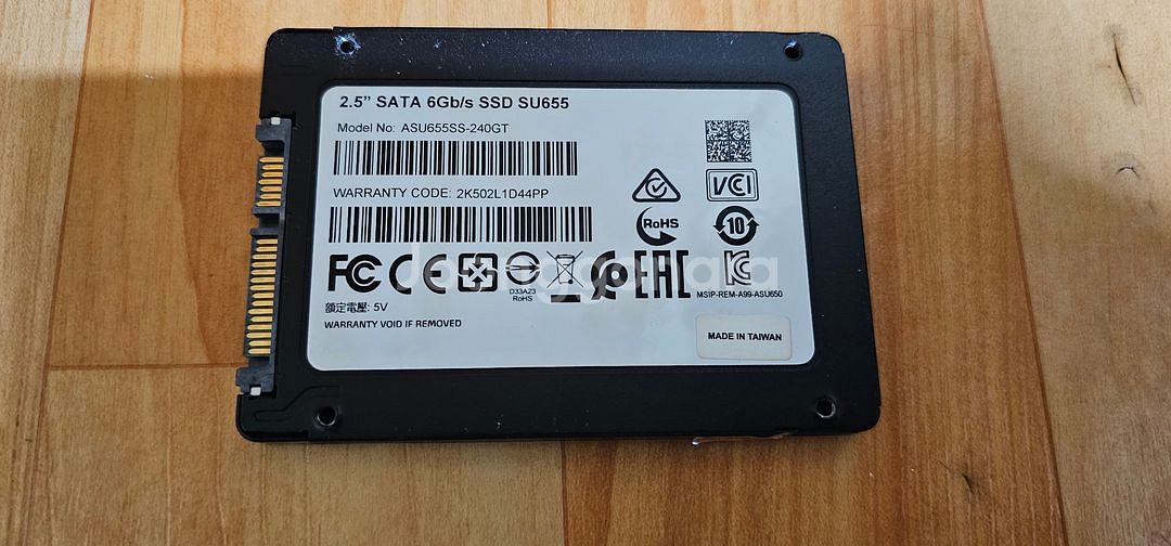 케이스 , 파워 2개 , SSD , HDD , 그래픽카드 , 판매합니다--4