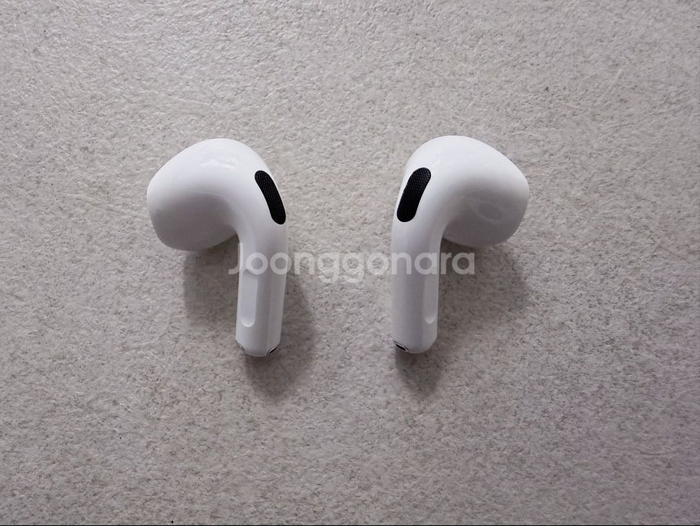 에어팟 4세대 노캔(ANC) + 애플 정품 케이스 판매--1