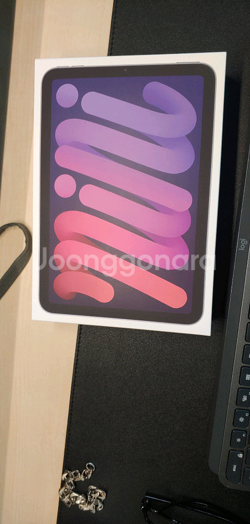 아이패드미니7 a17pro 256 퍼플 팝니다--0