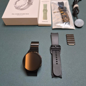 갤럭시워치5_LTE_블랙44mm_(SM-R910)+티타늄브레이슬릿+삼성풀커버스트탭+추가스트랩3종 (A급/총12만)