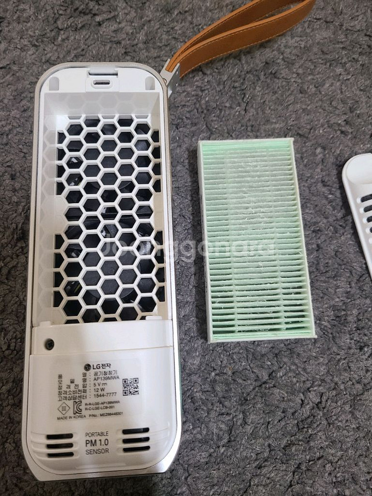 LG 퓨리케어 미니 휴대용 공기청정기 AP139MWA--6