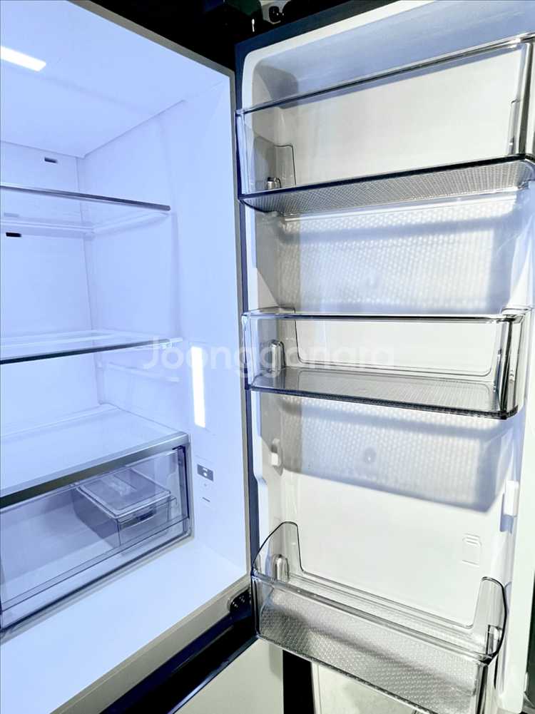 삼성 비스포크 4도어 냉장고( 거의 세제품 )--5