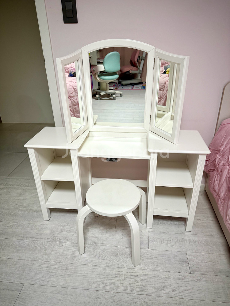 포터리반 키즈 베니티 화장대--9