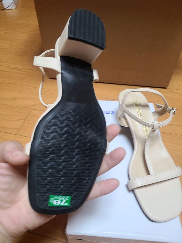 T스트랩 샌들 베이지 235mm--3